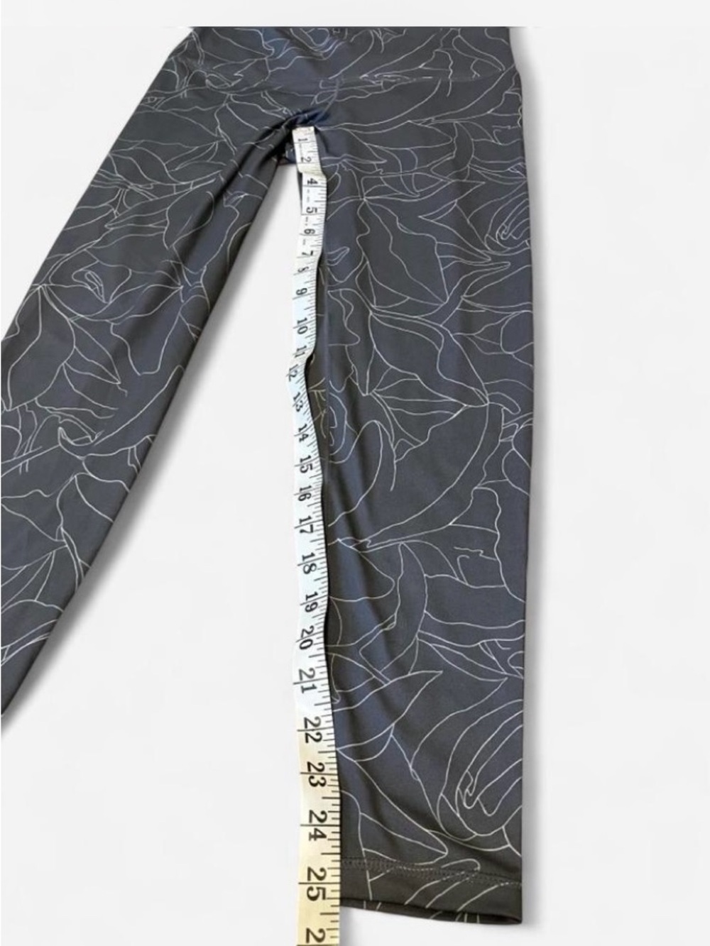 Prana Gray Leggings with Floral Details Women’s Size Small - Picture 3 of 5